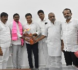 Senior BJP Leader PV Mahesh Reddy Joins BRS, Shocking BJP in Nirmal