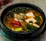 Chinese Restaurant Busted Making Saliva Oil By Reusing Oil From Leftover Soup