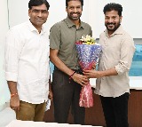Pullela Gopichand meets Telangana CM