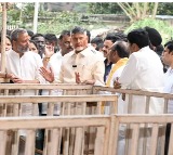 AP CM Chandrababu Visits Tirupati, Questions Officials Over Crowd Mismanagement