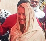 Steve Jobs' Wife Laurene Visits Kashi, Participates in Special Rituals Ahead of Maha Kumbh Mela