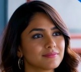 How Consecutive Flops Affect the Careers of Actresses