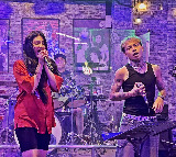 Shruti Haasan’s impromptu performance with local band in Bangkok leaves fans wanting more