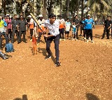 Former UK PM Rishi Sunak Enjoys Cricket in Mumbai