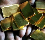 Nearly Rs 9 crore worth Gold and Diamonds seized in Mumbai airport