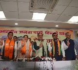 Three AAP councillors join BJP boost its chances in mayoral poll