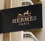 Hermes announces 4500 euros bonus to each employee