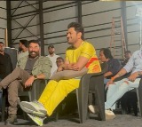 Champions Trophy: MS Dhoni enjoys Ind vs Pak match with Sunny Deol in Mumbai