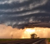 Severe storms batter US South, causing damages