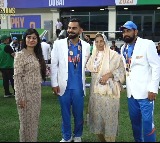 Virat Kohli Bows at Mohammed Shami’s Mother’s Feet; Video Goes Viral