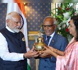 Modi gifts Maha Kumbh Gangajal to Mauritius President