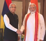 PM Modi meets Pravind Jugnauth, discusses strengthening bilateral ties
