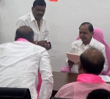 Patancheru MLA Mahipal Reddy Meets KCR in Assembly Lobby