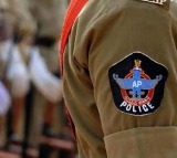 Young men attacked woman SI in Vizianagaram