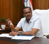 Komatireddy slams KTR praises Revanth Reddys political journey