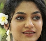 Young Star Ivana Eyes Major Telugu Projects