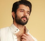 Vijay Deverakonda jets off to Sri Lanka to shoot a song sequence for ‘Kingdom’