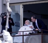 Pope Francis appears at hospital window to render blessing, discharged