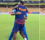Dhoni and Hardik Pandyas heartwarming moment video goes viral