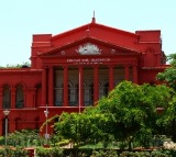 K’taka HC quashes rape case against Hindu seer Raghaveshwara Bharati Swamy