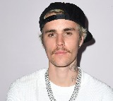 Justin Bieber celebrates his mom’s milestone 50th birthday