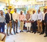 Modi Meets 1996 World Cup Winning Sri Lankan Cricket Team
