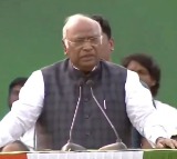 Kharge Accuses BJP of Conspiracy Against National Leaders