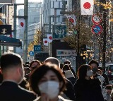 Japan’s Youth Delay Parenthood as Population Shrinks