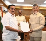 Chandrababu Naidu Meets Union Minister for Water Resources