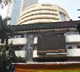 Tensions betwenn India and Pakistan Trigger Stock Market Crash
