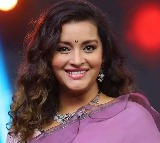 “Start Now, Change Gradually”: Renu Desai’s Message on Chinese Imports