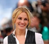 Julia Roberts pooch passes away, ex-husband Daniel Moder consoles the actress