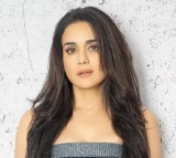 Preity Zinta Clarifies Viral Photo with Young Cricketer