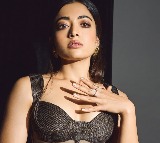Rashmika Mandanna is a beauty in black as she gets back on the red carpet