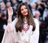 In the wake of India's 'Operation Sindoor', Aishwarya Rai stunned at Cannes with 'sindoor' accentuating her hair parting