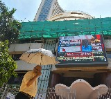 Indian stock markets end lower due to weak global cues