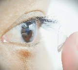 Scientists develop contact lenses that let humans see near-infrared light