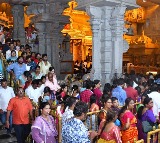 Yadagirigutta Temple Sees Huge Pilgrim Rush Long Wait Times