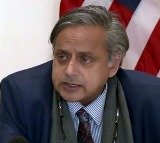 Shashi Tharoor Clarifies He Works for Opposition Not Government