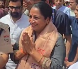 Delhi CM Rekha Gupta takes holy dip at Har Ki Pauri after completing 100 days in office