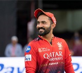Dinesh Karthik Unstoppable if RCB Wins IPL Says England Legends