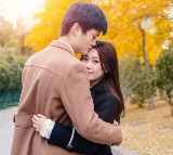 Man Mums Trend in China Hugs for Stress Relief
