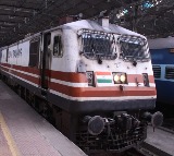 Ten passengers fall from moving local train near Mumbai, one dies