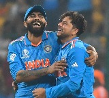 Playing alongside Jadeja is great honour for me, have learnt a lot from him: Kuldeep
