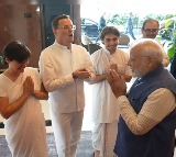 PM Narendra Modi Welcomed With Gayatri Mantra In Croatia