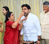 Chandrababu Naidu greets wife Bhuvaneshwari on birthday