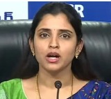 Shyamala Criticizes Pawan Kalyan Balakrishna