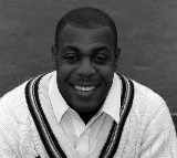 Former England pacer David Lawrence dies at 61