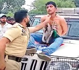 Cops Garland Thief With Shoes And Parade Him In Jammu