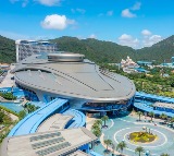 Chimelong Spaceship Worlds Largest Aquarium Opens in China